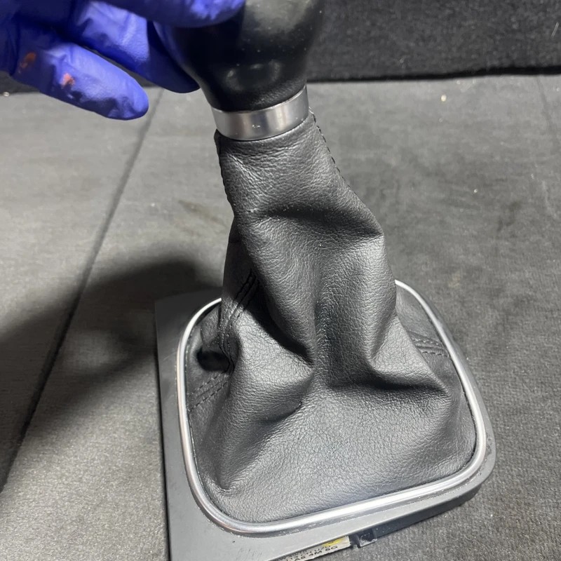 Nuca schimbator / Volkswagen Golf MK6 2011 / Interior