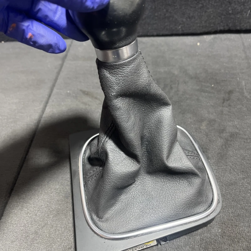 Nuca schimbator / Volkswagen Golf MK6 2011 / Interior