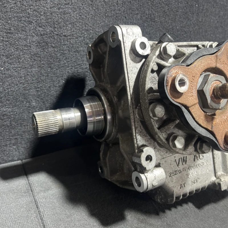 Cutie de transfer diferential fata / Volkswagen Passat B7 2014 / Cutie viteze, ambreiaj, transmisie