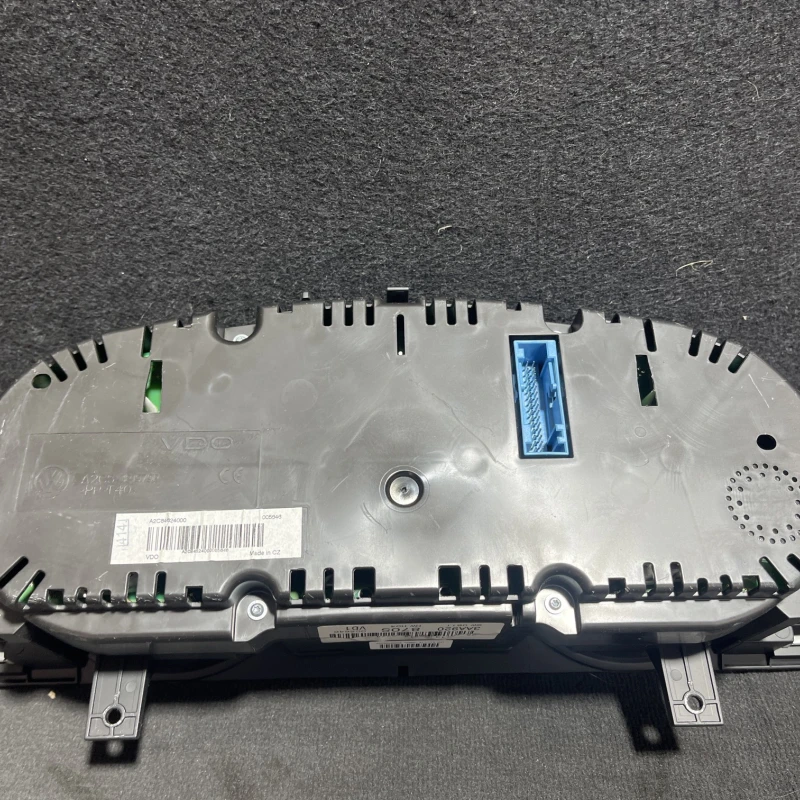 Ceas bord / Volkswagen Passat B7 2014 / Audio si electronice