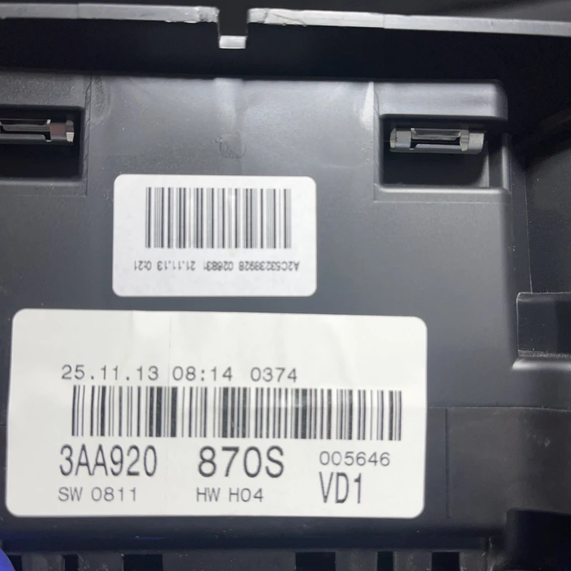 Ceas bord / Volkswagen Passat B7 2014 / Audio si electronice