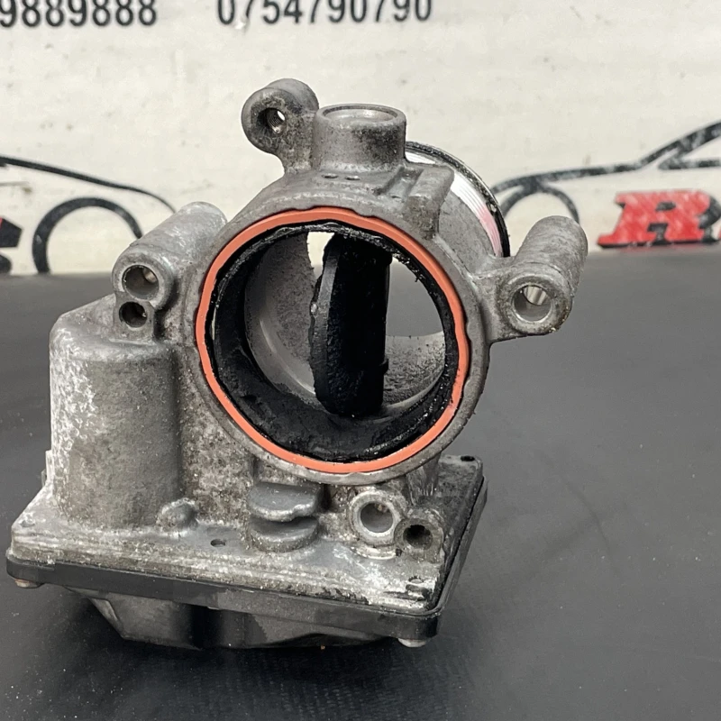 Clapeta de acceleratie / Volkswagen 2012 / Motor, racire si evacuare