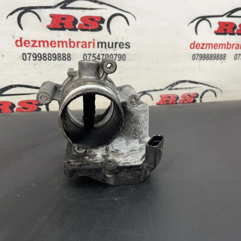 Clapeta de acceleratie / Volkswagen Passat B7 2013 / Motor, racire si evacuare