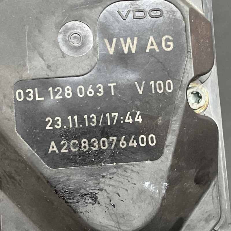 Clapeta de acceleratie / Volkswagen Passat B7 2013 / Motor, racire si evacuare