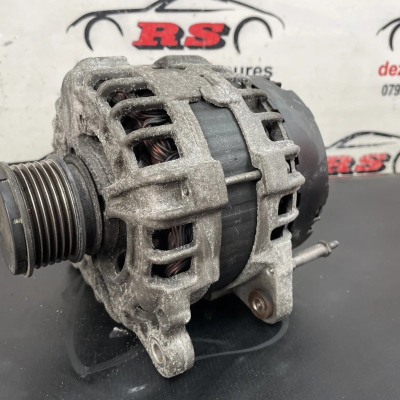 Alternator / Volkswagen Passat B7 2012 / Motor, racire si evacuare