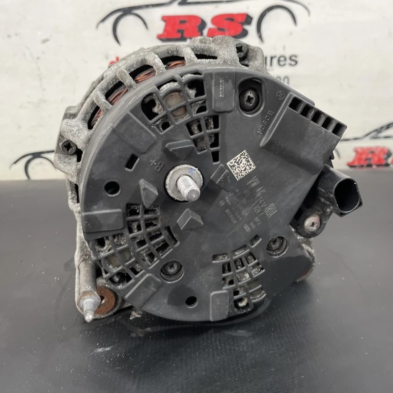 Alternator / Volkswagen Passat B7 2012 / Motor, racire si evacuare