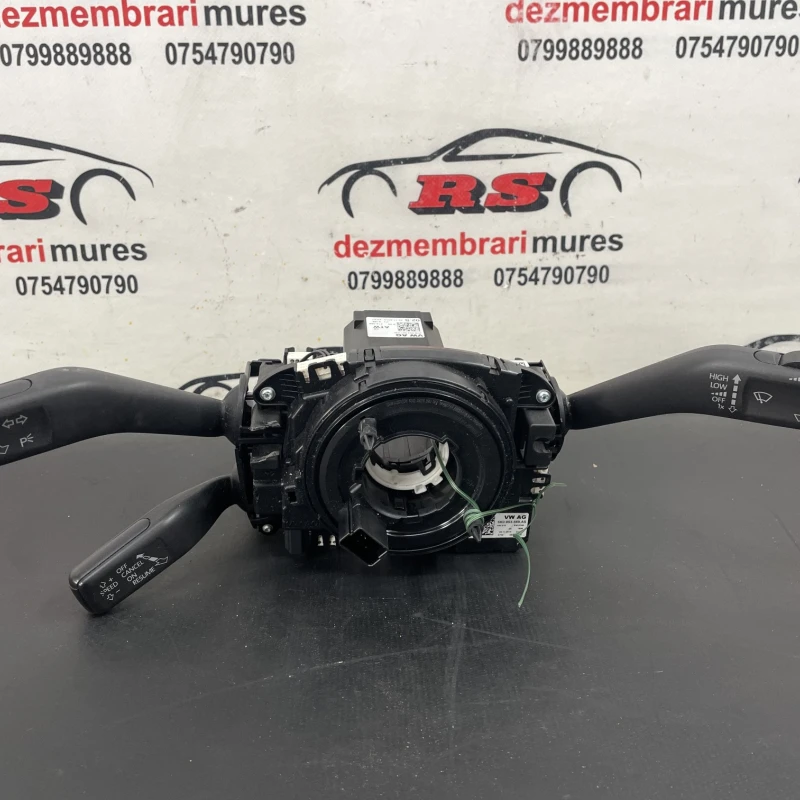 Spira volan cu manete / Volkswagen 2012 / Audio si electronice