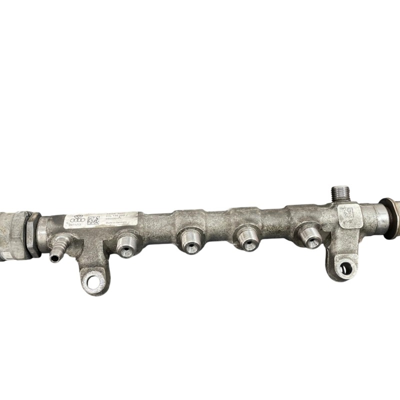 Rampa injectoare cu senzor Volkswagen Passat B7 2013