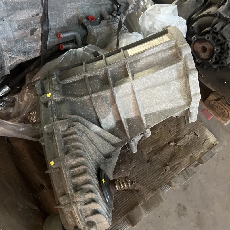 Cutie de transfer diferential fata / Volkswagen Touareg 7P 2017 / Cutie viteze, ambreiaj, transmisie