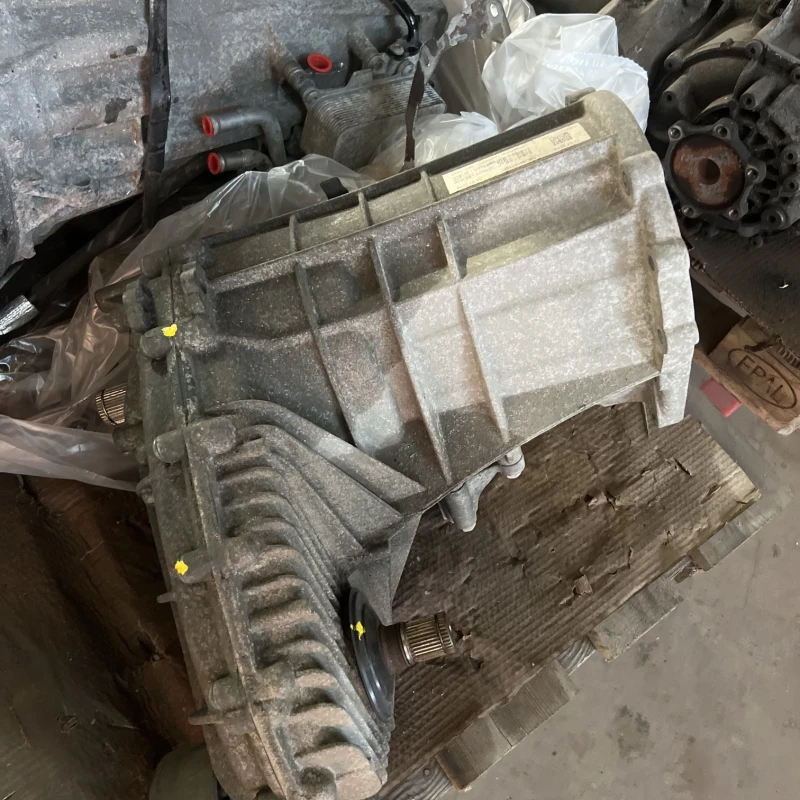 Cutie de transfer diferential fata / Volkswagen Touareg 7P 2017 / Cutie viteze, ambreiaj, transmisie