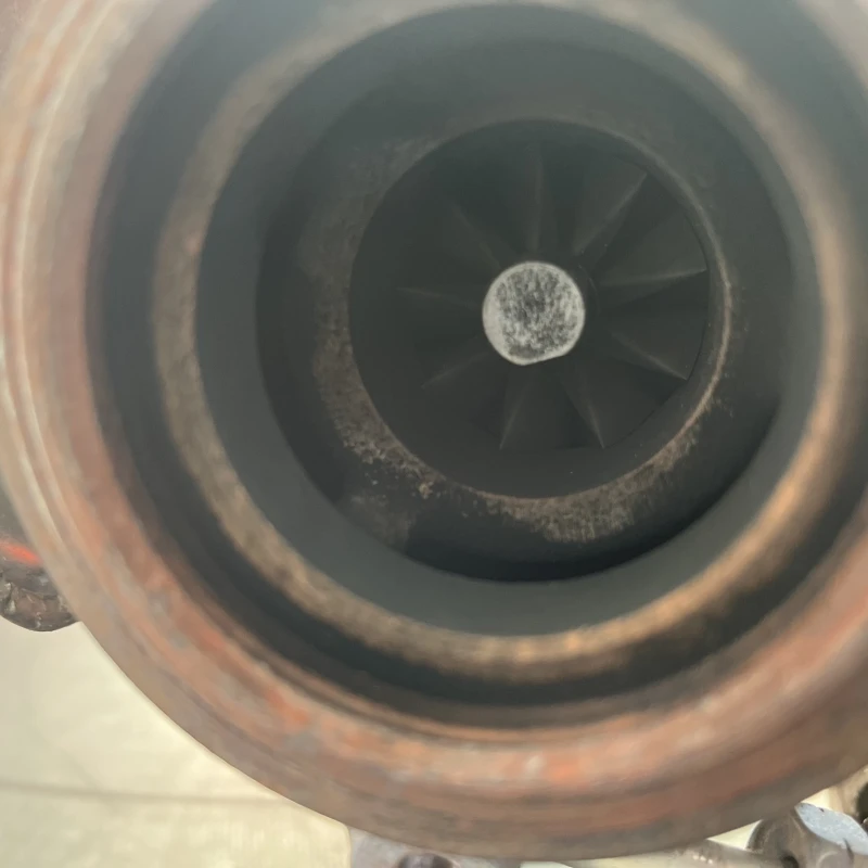 Turbosuflanta turbo turbina / Volkswagen Golf MK6 2011 / Motor, racire si evacuare