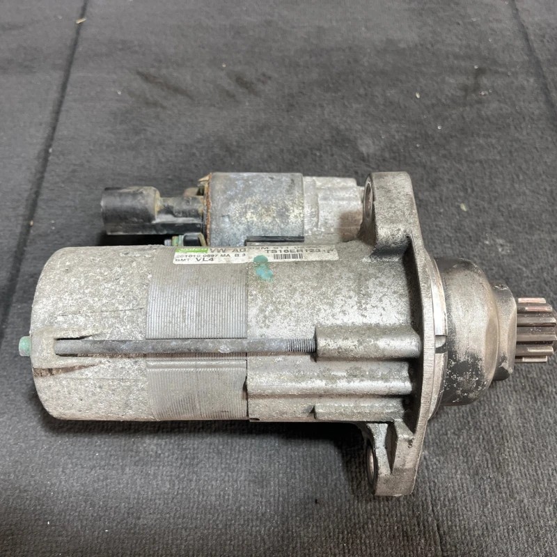 Electromotor demaror Volkswagen Golf MK6 2011