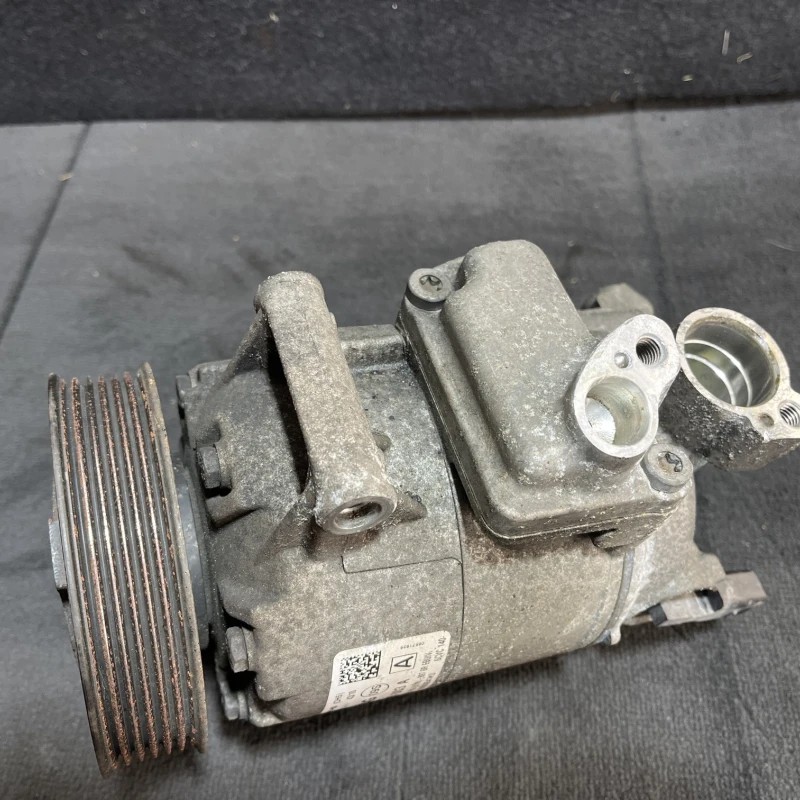 Compresor clima / Volkswagen Golf MK6 2011 / Climatizare