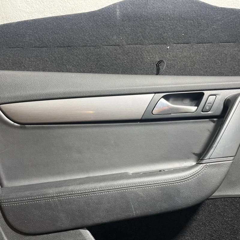 Panou tapiterie usa stanga fata / Volkswagen Passat B7 2012 / Interior