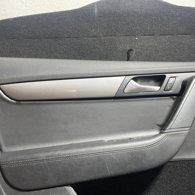 Panou tapiterie usa stanga fata / Volkswagen Passat B7 2012 / Interior