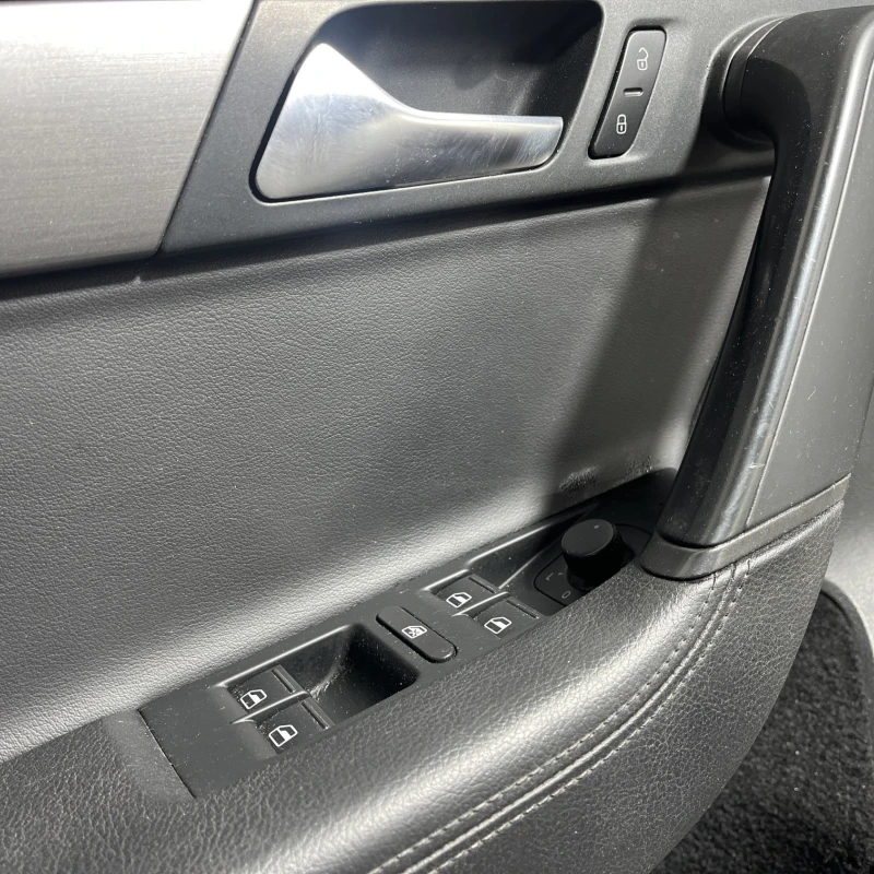 Panou tapiterie usa stanga fata / Volkswagen Passat B7 2012 / Interior