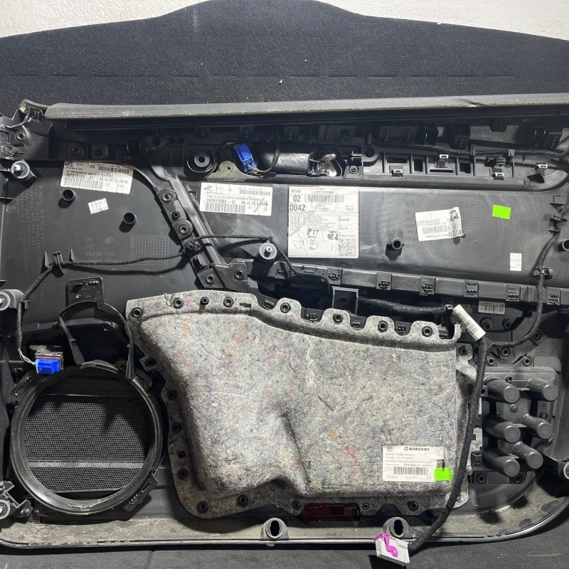 Panou tapiterie usa stanga fata / Volkswagen Passat B7 2012 / Interior