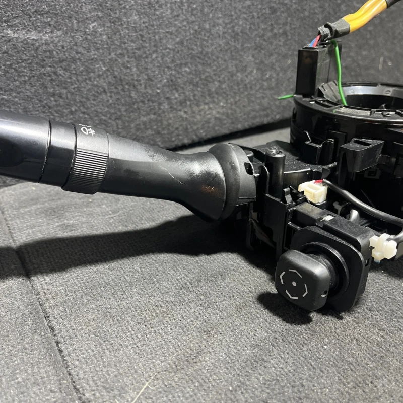 Spira volan cu manete / Lexus RX 400h XU30 2007 / Audio si electronice