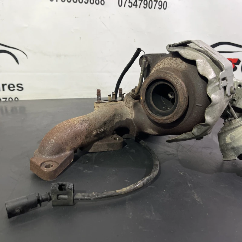 Turbosuflanta turbo turbina / Volkswagen Passat B7 2012 / Motor, racire si evacuare