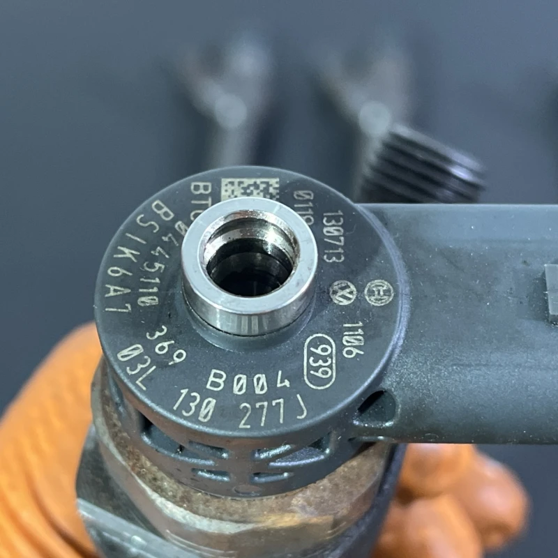 Injector / Audi A4 B8 facelift 2014 / Motor, racire si evacuare