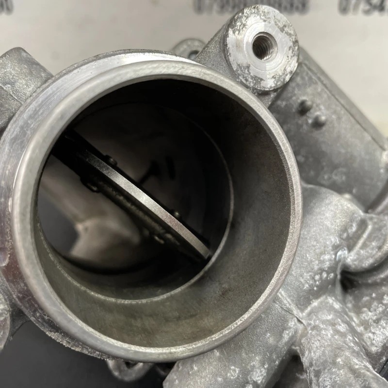 Clapeta de acceleratie / Audi A4 B9 2018 / Motor, racire si evacuare