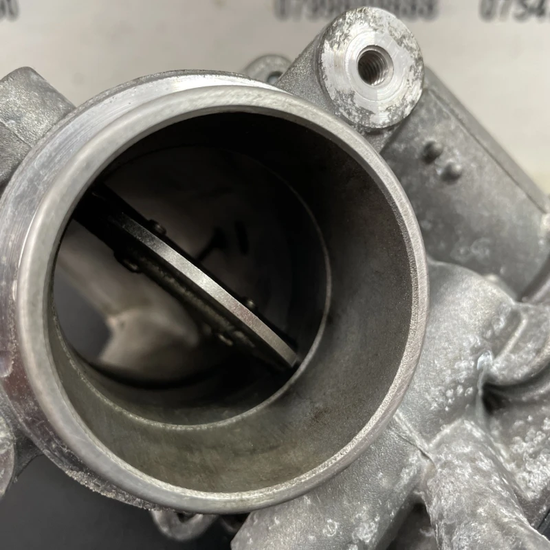 Clapeta de acceleratie / Audi A4 B9 2018 / Motor, racire si evacuare