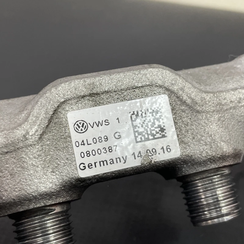 Rampa injectoare cu senzor / Audi A6 C7 2017 / Motor, racire si evacuare