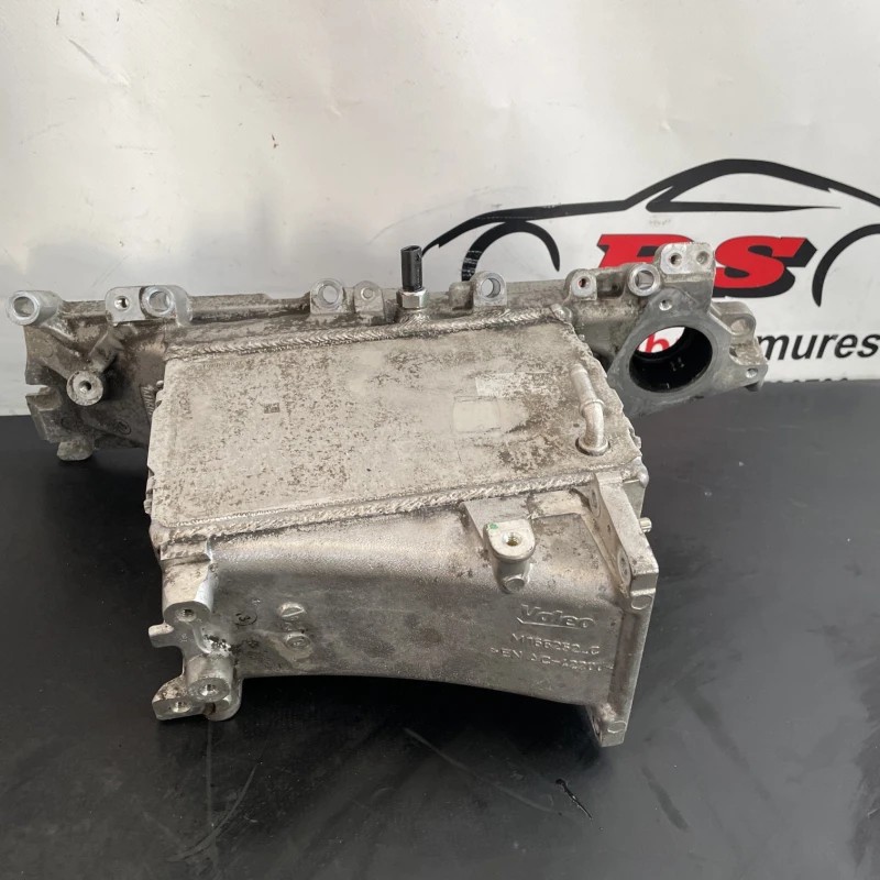 Radiator intercooler admisie / Audi A4 B9 2017 / Motor, racire si evacuare