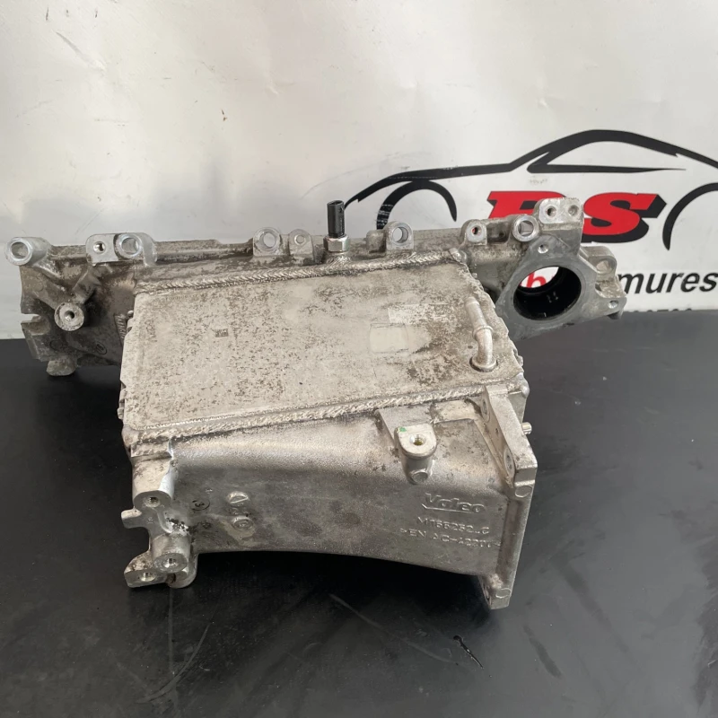 Radiator intercooler admisie / Audi A4 B9 2017 / Motor, racire si evacuare
