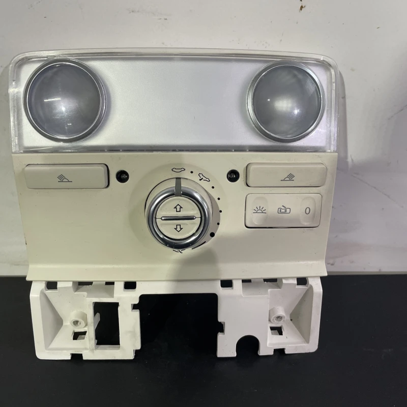 Lampa plafon / Volkswagen Golf MK6 2011 / Interior