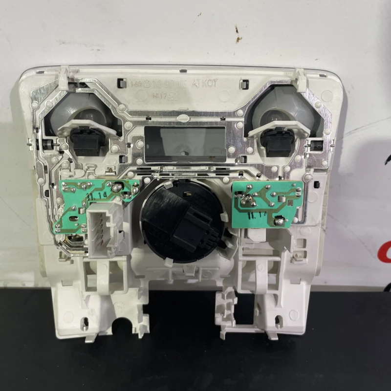 Lampa plafon / Volkswagen Golf MK6 2011 / Interior