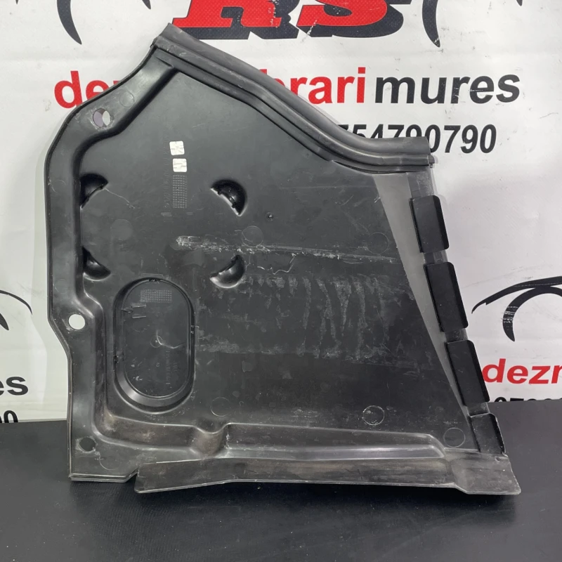 Capac cutie sigurante / Mercedes-Benz SL R129 1992 / Motor, racire si evacuare