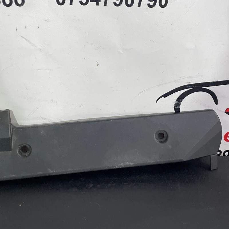 Capac stanga bujii / Mercedes-Benz SL R129 1993 / Motor, racire si evacuare