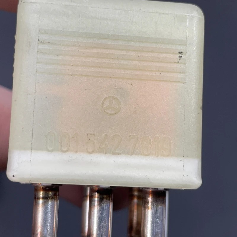 Relee / Mercedes-Benz SL R129 1993 / Audio si electronice