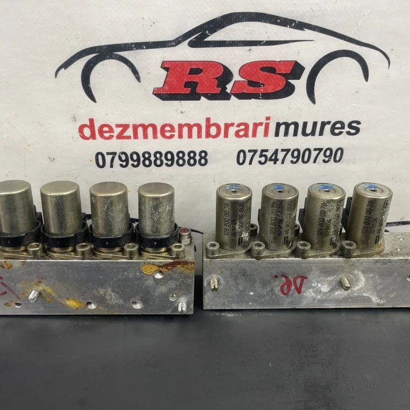 Bloc valve stanga dreapta / Mercedes-Benz SL R129 1993 / Motor, racire si evacuare