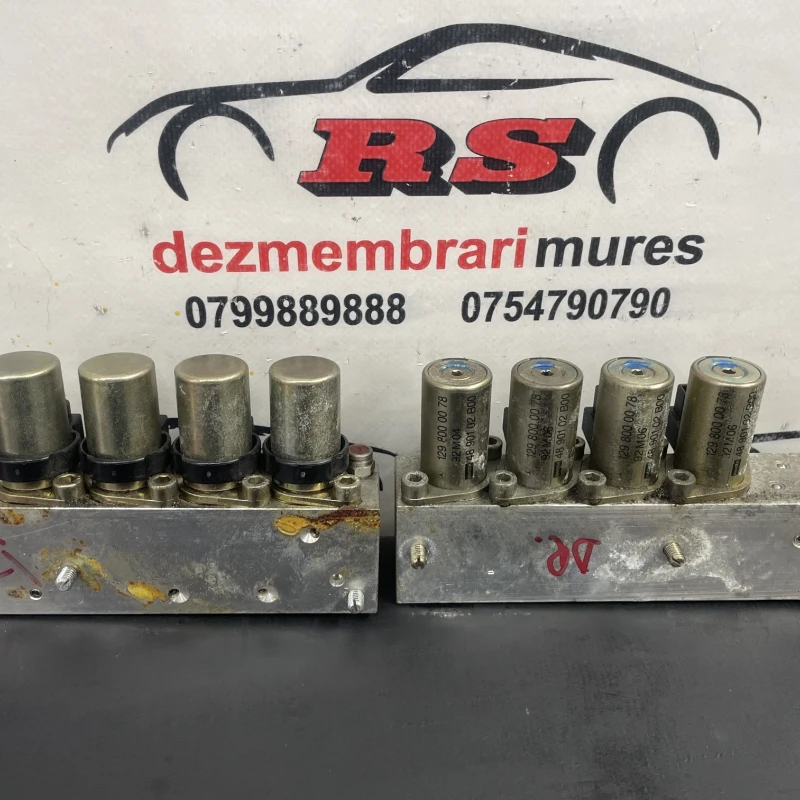 Bloc valve stanga dreapta / Mercedes-Benz SL R129 1992 / Motor, racire si evacuare