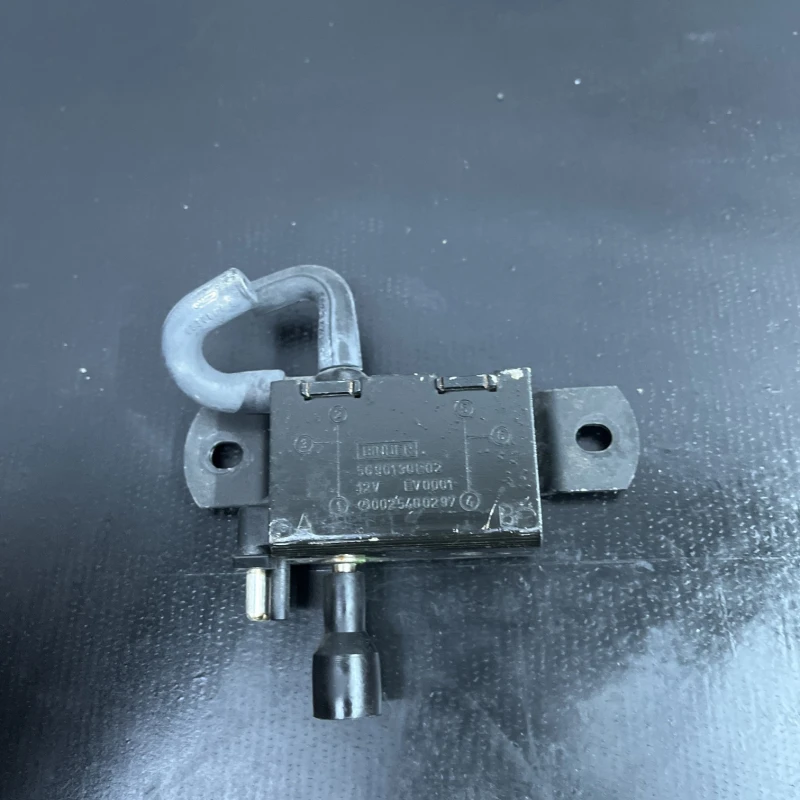 Electrovalva EGR / Mercedes-Benz SL R129 1992 / Caroserie, oglinzi si faruri