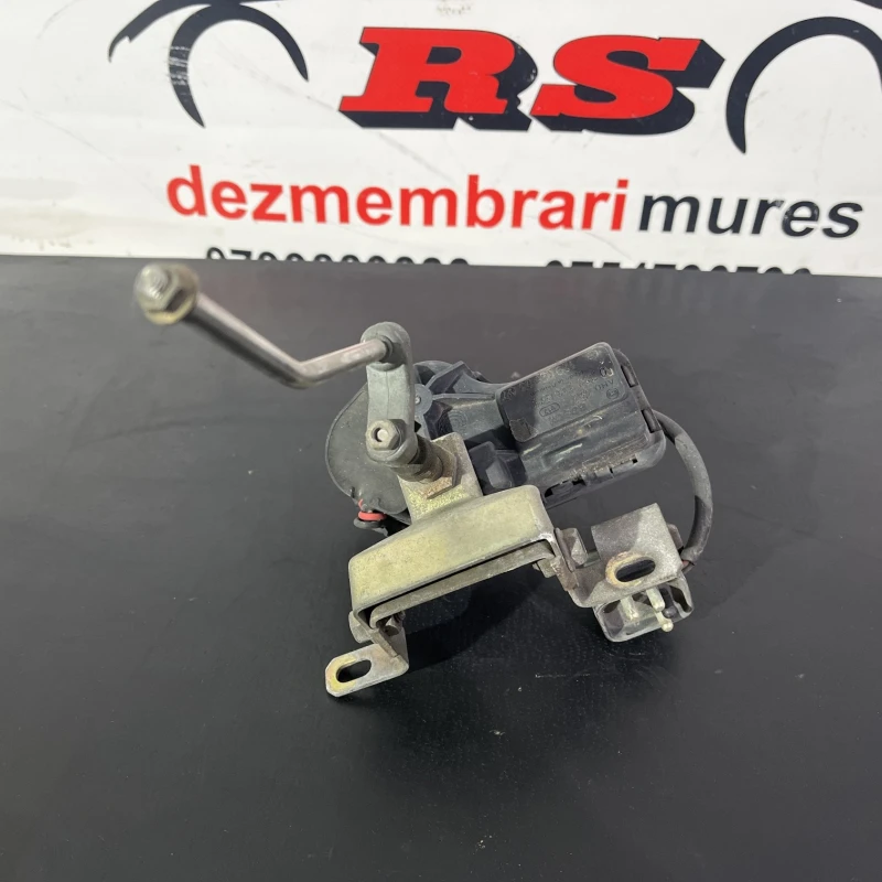 Motoras stergator far / Mercedes-Benz SL R129 1992 / Audio si electronice