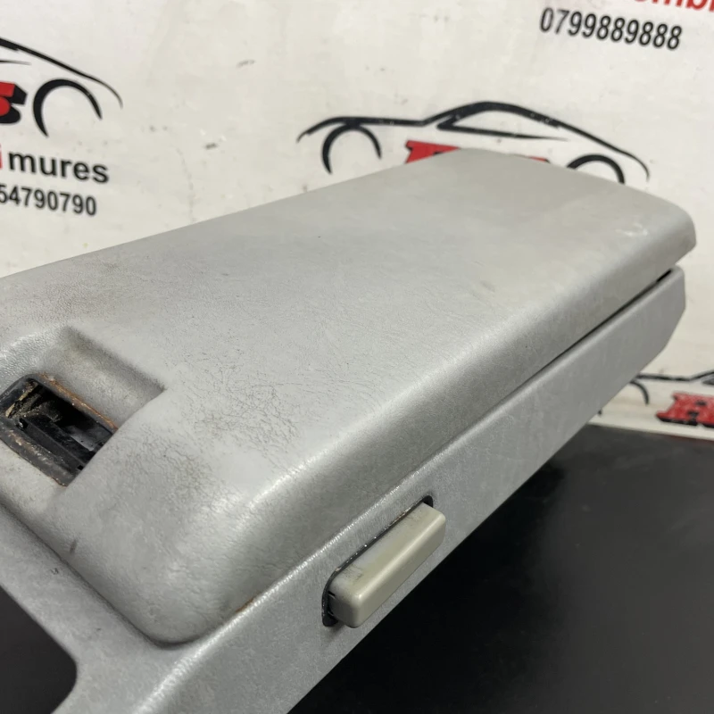 Cotiera centrala / Mercedes-Benz SL R129 1992 / Interior