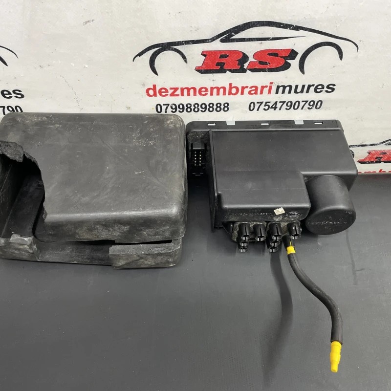 Pompa vacum / Mercedes-Benz SL R129 1993 / Audio si electronice