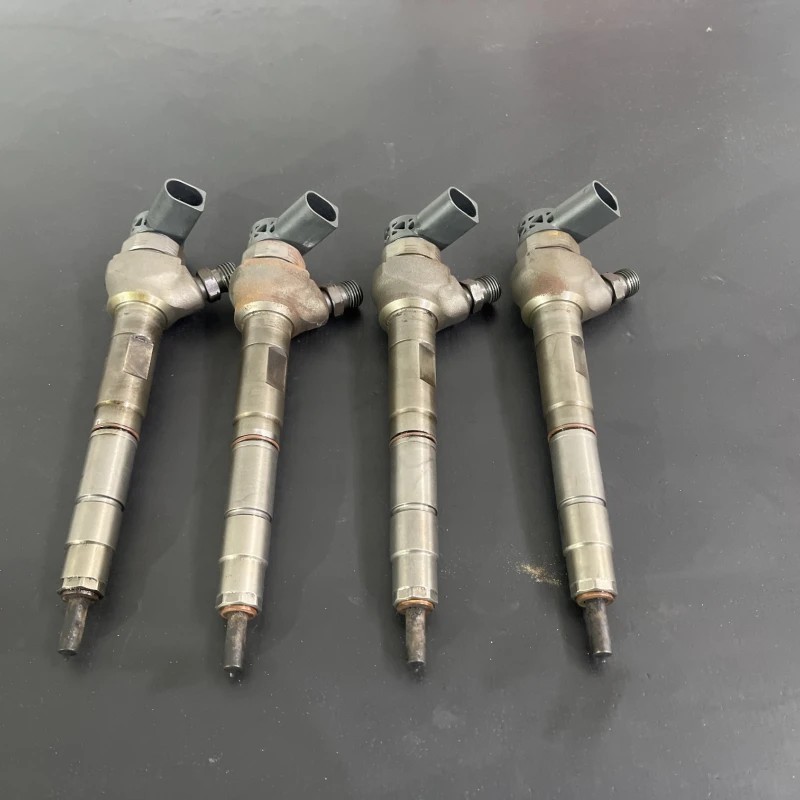 Injector / Volkswagen Passat B7 2012 / Motor, racire si evacuare