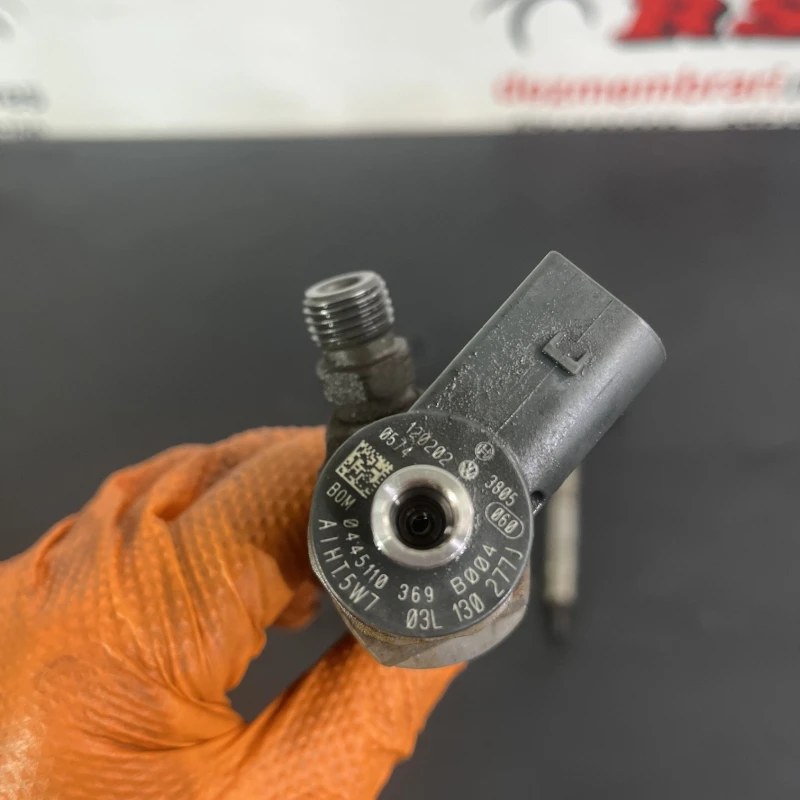 Injector / Volkswagen Passat B7 2012 / Motor, racire si evacuare