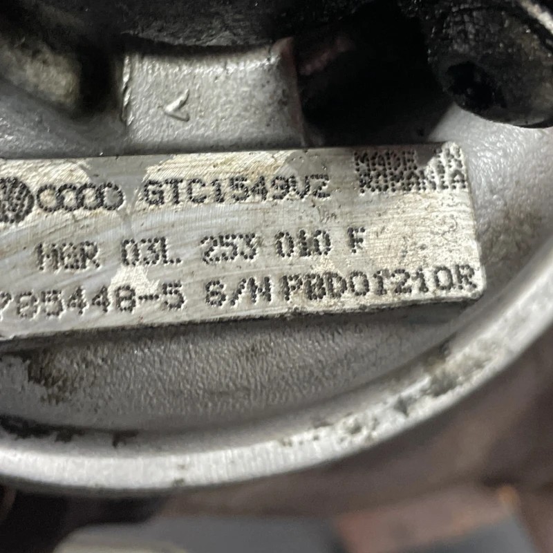 Turbosuflanta turbo turbina / Volkswagen Passat B7 2012 / Motor, racire si evacuare