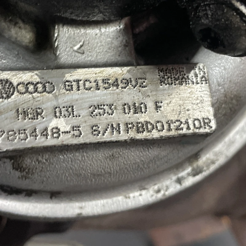 Turbosuflanta turbo turbina / Volkswagen Passat B7 2012 / Motor, racire si evacuare