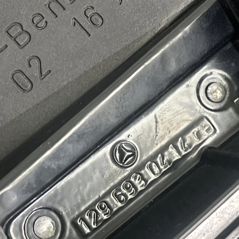 Capac sistem decapotare dreapta / Mercedes-Benz SL R129 1992 / Caroserie, oglinzi si faruri