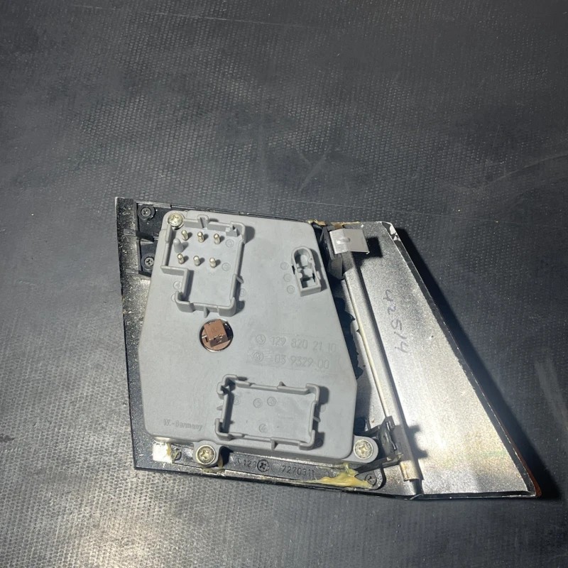 Butoane reglare scaun stanga fata / Mercedes-Benz SL R129 1993 / Interior