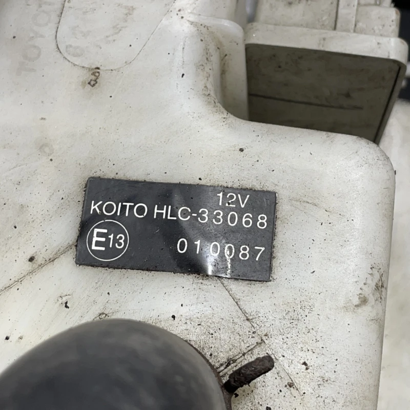 Vas lichid parbriz strop gel / Lexus RX 400h XU30 2007 / Caroserie, oglinzi si faruri