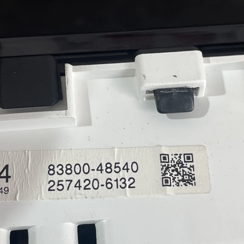 Ceas bord / Lexus RX 400h XU30 2007 / Audio si electronice
