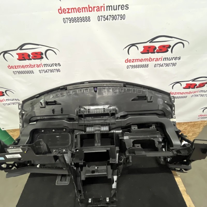 Plansa bord / Ford Focus MK4 2015 / Interior