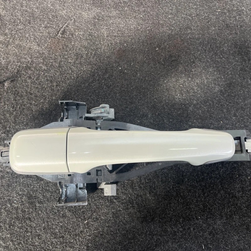 Maner usa dreapta spate / Volvo XC60 D5 2009 / Caroserie, oglinzi si faruri